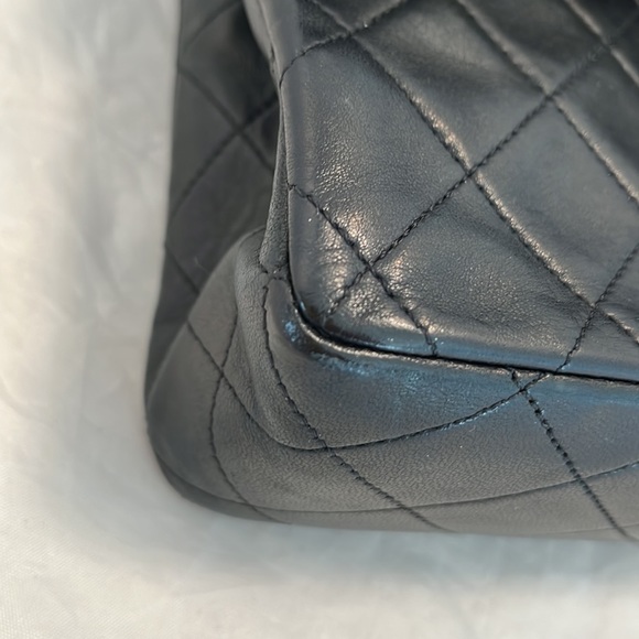 Chanel Vintage Classic Medium Double Flap Bag - Picture 12 of 15